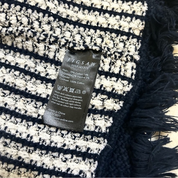 Jigsaw | Boucle Tweed Jacket | Fringe Detail | Navy | Size Small - Picture 12 of 13